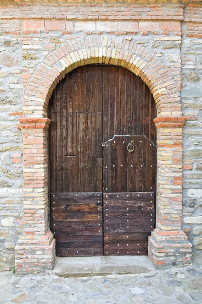 Porta de madeira. Tursi. Basilicata. Itália . — Fotografia de Stock