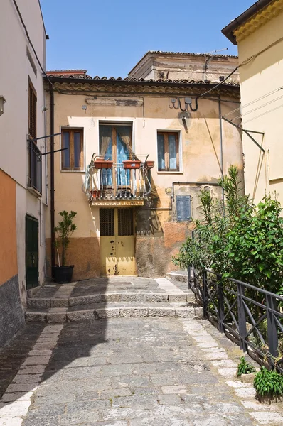 Para o beco. Melfi. Basilicata. Itália . — Fotografia de Stock