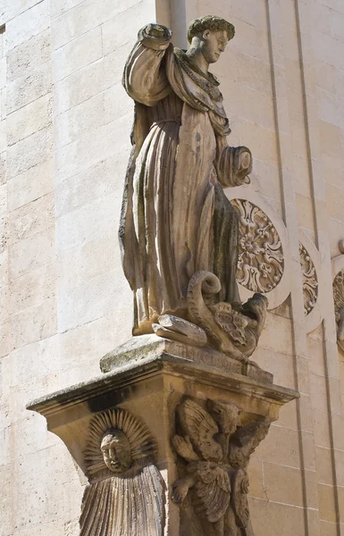 Basilika Kirche des hl. Giovanni Battista. Vorlesung. Apulien. Italien. — Stockfoto