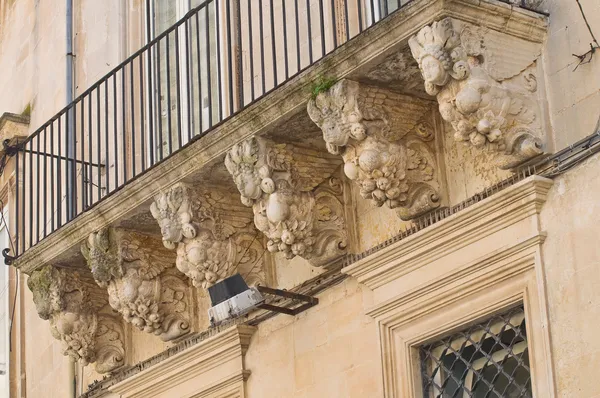 Persone paleis. Lecce. Puglia. Italië. — Stockfoto