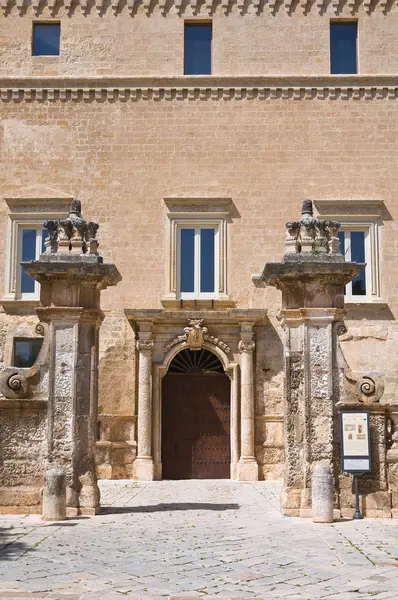 Castillo Imperiali. Francavilla Fontana. Puglia. Italia . — Foto de Stock