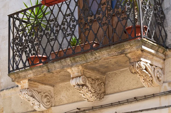 Historiskt palats. Francavilla fontana. Puglia. Italien. — Stockfoto