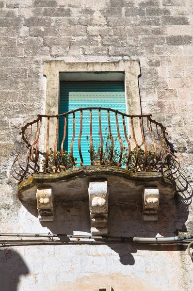 Historický palác. alessano. Puglia. Itálie. — Stock fotografie