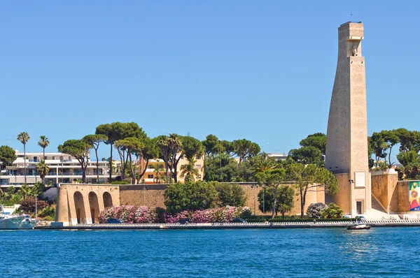 Brindisi panoráma. Puglia. Olaszország. — Stock Fotó