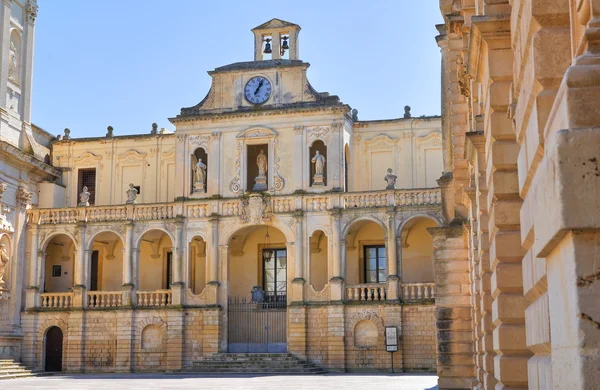 Pałac Biskupi. Lecce. Puglia. Włochy. — Zdjęcie stockowe