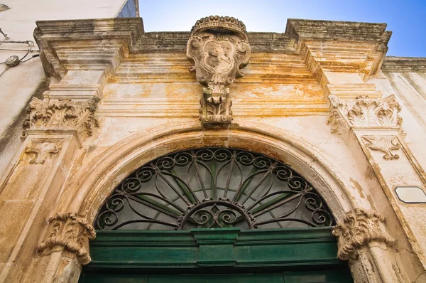 Palácio Greco. Ceglie Messapica. Puglia. Itália . — Fotografia de Stock