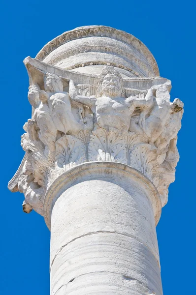 Romeinse kolom. Brindisi. Puglia. Italië. — Stockfoto