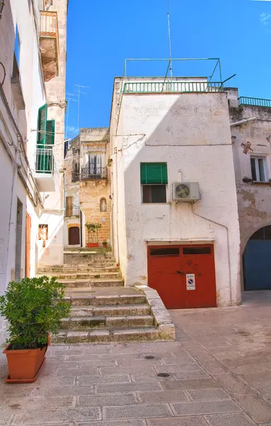 Para o beco. Castellaneta. Puglia. Itália . — Fotografia de Stock