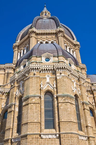 Catedral Duomo de Cerignola. Puglia. Italia . — Foto de Stock