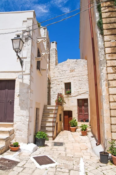 Alleyway. Ceglie Messapica. Puglia. Italy. — Stock Photo, Image