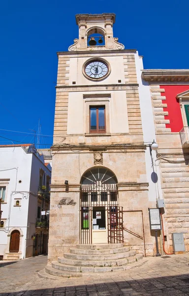 Uhrturm. putignano. Apulien. Italien. — Stockfoto