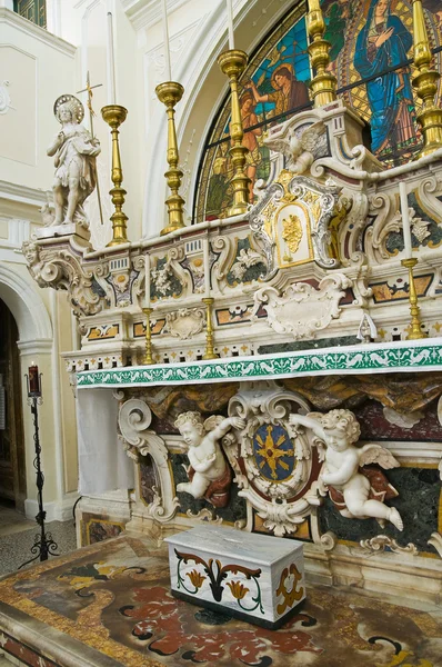 Fostrar kyrkan St Pietro. Putignano. Puglia. Italien. — Stockfoto