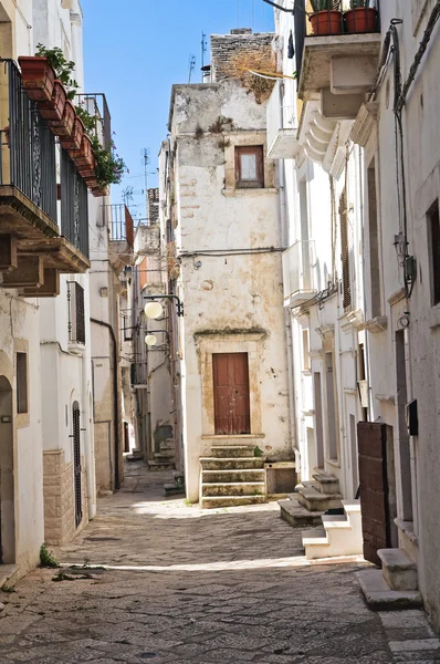 Para o beco. Putignano. Puglia. Itália . — Fotografia de Stock