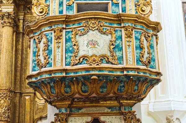 Церковь Святой Пьетро. Путиньяно. Апулия. Италия . — стоковое фото
