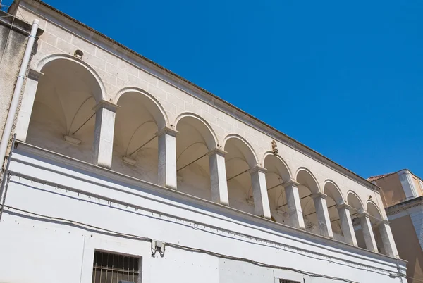 Palacio De Florio. Manfredonia. Puglia. Italia . — Foto de Stock