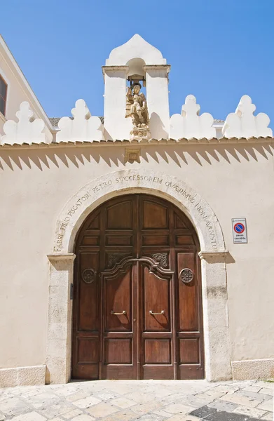 Arcibiskupský palác. Manfredonia. Puglia. Itálie. — Stock fotografie