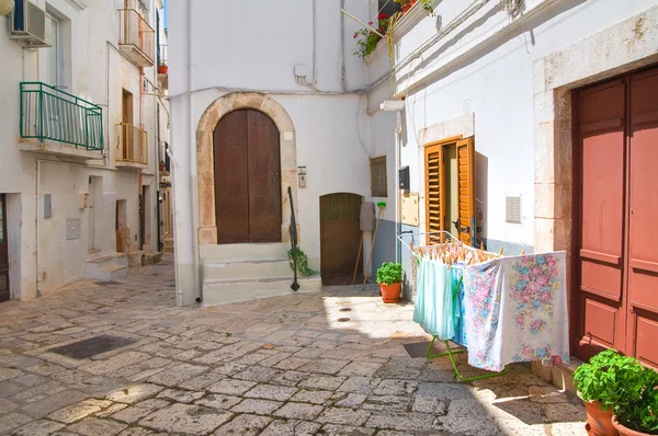 Para o beco. Putignano. Puglia. Itália . — Fotografia de Stock