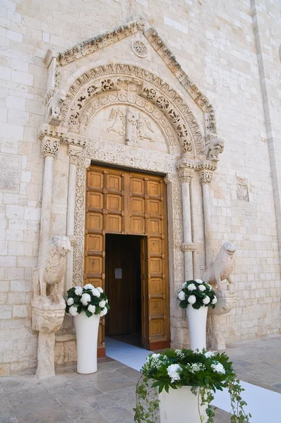 Basilica katedralen i conversano. Puglia. Italien. — Stockfoto