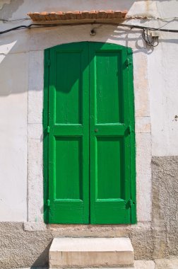 ahşap kapı. Rodi garganico. Puglia. İtalya.