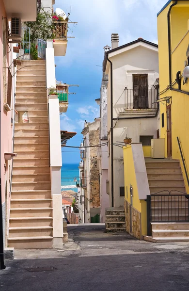 Gasse. rodi garganico. Apulien. Italien. — Stockfoto