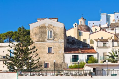 rodi garganico panoramik manzaralı. Puglia. İtalya.