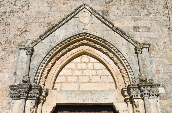 Kerk van st. benedetto. Monte sant'angelo. Puglia. Italië. — Stockfoto