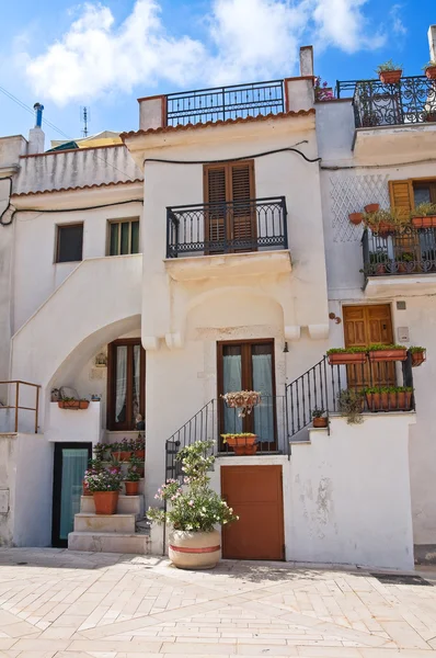 Alleyway. Ischitella. Puglia. İtalya. — Stok fotoğraf