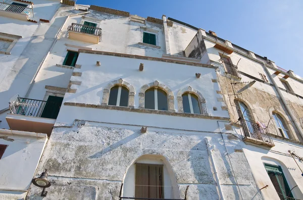 Slottet i rodi garganico. Puglia. Italien. — Stockfoto