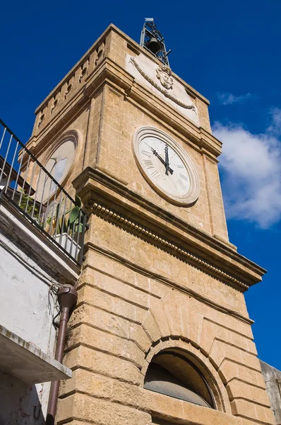 Часовая башня. Мандурия. Апулия. Италия . — стоковое фото