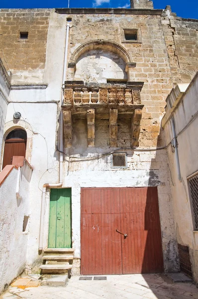 Historische paleis. Maruggio. Puglia. Italië. — Stockfoto