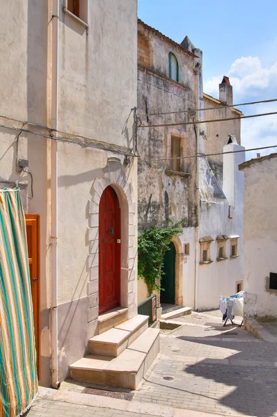 Steegje. Rodi garganico. Puglia. Italië. — Stockfoto