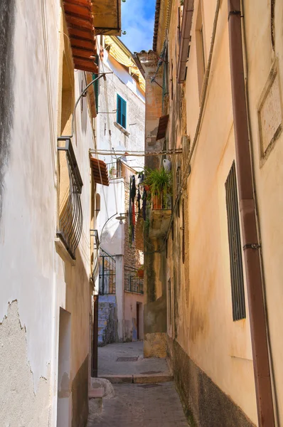 Steegje. Rodi garganico. Puglia. Italië. — Stockfoto