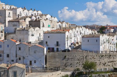 monte sant'angelo panoramik manzaralı. Puglia. İtalya.