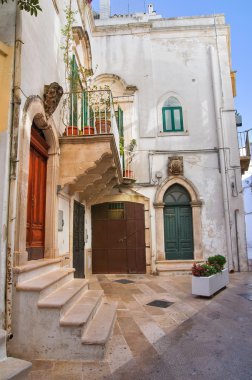 Ara sokakta. Noci. Puglia. İtalya.