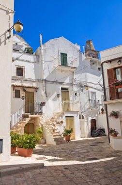Ara sokakta. Noci. Puglia. İtalya.