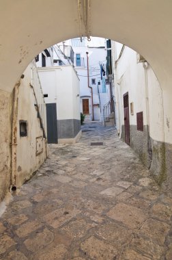 Ara sokakta. Noci. Puglia. İtalya.