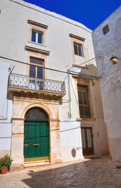 Ara sokakta. Noci. Puglia. İtalya.