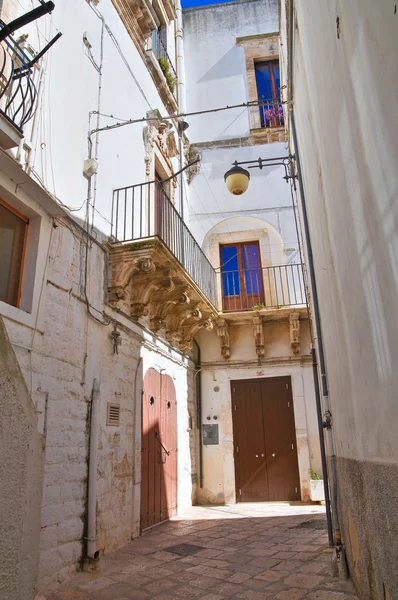 Vicolo. Noci. Puglia. Italia . — Foto Stock