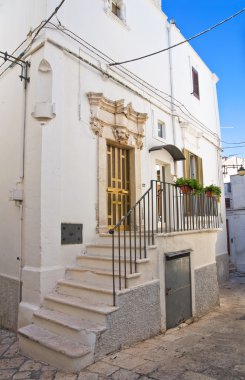 Ara sokakta. Noci. Puglia. İtalya.