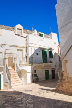 Ara sokakta. Noci. Puglia. İtalya.