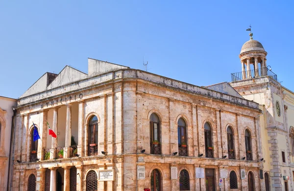 Palazzo del Municipio. Conversano. Puglia. Italia . — Foto Stock