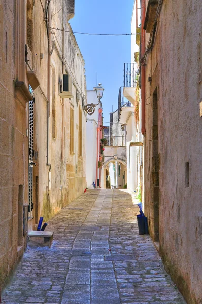 Para o beco. Poggiardo. Puglia. Itália . — Fotografia de Stock