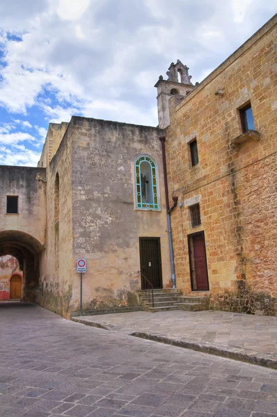 Para o beco. Ugento. Puglia. Itália . — Fotografia de Stock