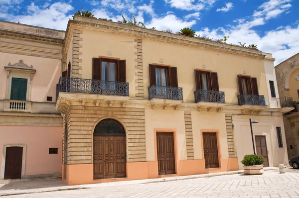 Palazzo storico. Ugento. Puglia. Italia . — Foto Stock