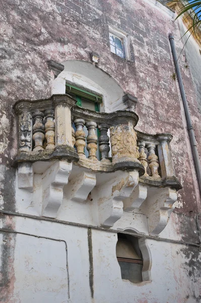 Historische paleis. Alessano. Puglia. Italië. — Stockfoto