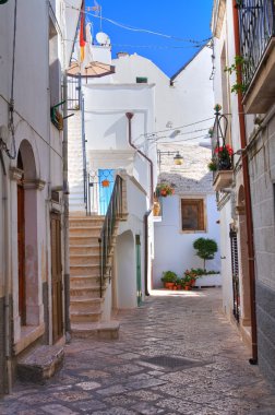 Ara sokakta. Noci. Puglia. İtalya.