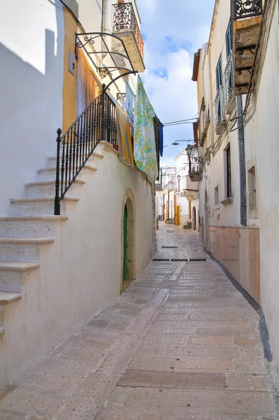 Gasse. Ischitella. Apulien. Italien. — Stockfoto