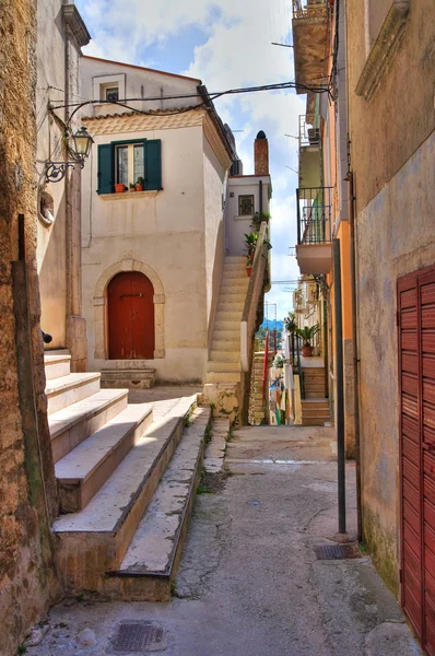 Gasse. Ischitella. Apulien. Italien. — Stockfoto