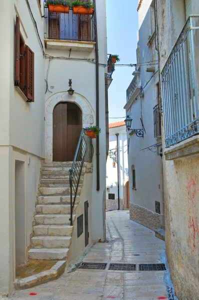 Gasse. Ischitella. Apulien. Italien. — Stockfoto