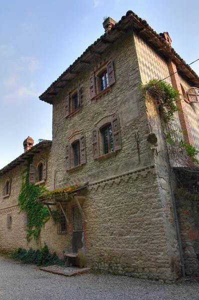 Aleja. Grazzano visconti. Emilia-Romania. Włochy. — Zdjęcie stockowe